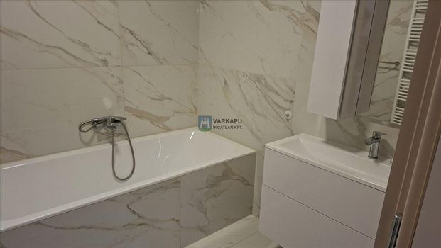 Kiadó luxus lakás - Székesfehérvár - Fotó 1