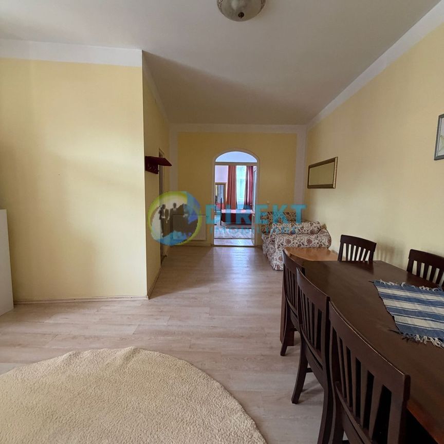 Apartament spatios , zona centrala - Photo 1