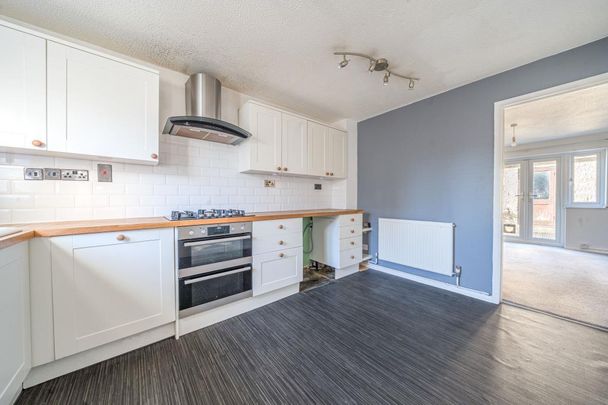 2 bedroom semi-detached house to rent - Photo 1