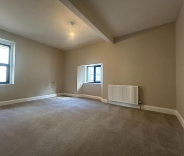 3 bedroom apartment to rent - Photo 2