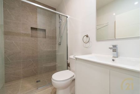 Modern 4 Bedroom Home &plus; Study&comma; in a Prime Location&excl; - Photo 3