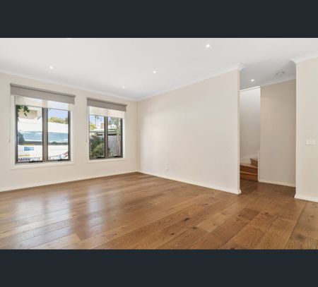 1/3A Melva Court, Frankston, Vic 3199 - Photo 5