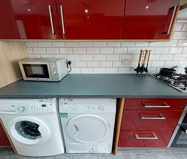 8 Thornycroft Road, Wavertree - Photo 3