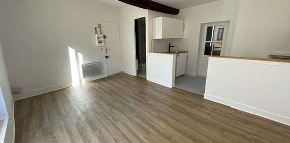 Location Appartement 1 pièce 21m² - Photo 2