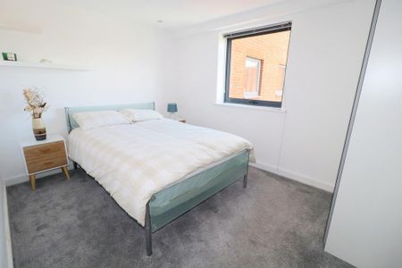 2 bedroom flat to rent - Photo 4