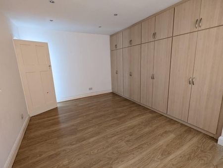 3 bedroom House To Let - Photo 3