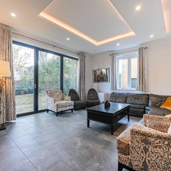 5 bedroom detached house to rent - Photo 1