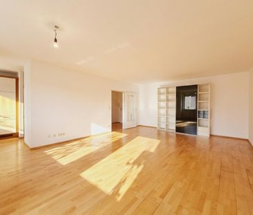 86,59 m² Wohnfläche + 11,08 m² Balkon | Lift | Tiefgarage | Zentrum - Foto 2