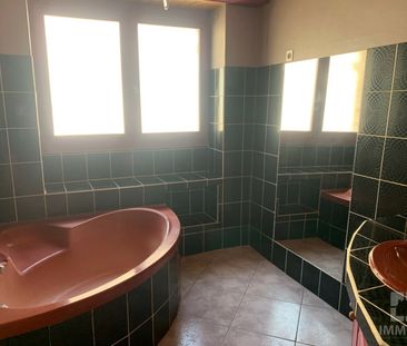 Location Appartement 4 pièces 73m² CAHORS 46000 - Photo 4