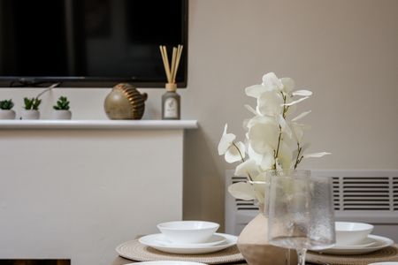 8 Bed Semi-Detached House, Colquitt Street, L1 - Photo 4