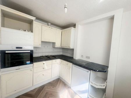 3 bedroom terraced house to rent - Photo 4