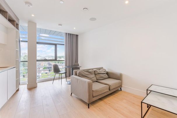 Studio to rent - Photo 1