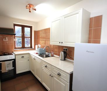1 Bedroom BARN CONVERSION, Cheshire - Photo 6