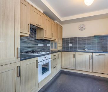 2 bedroom flat to rent - Photo 6