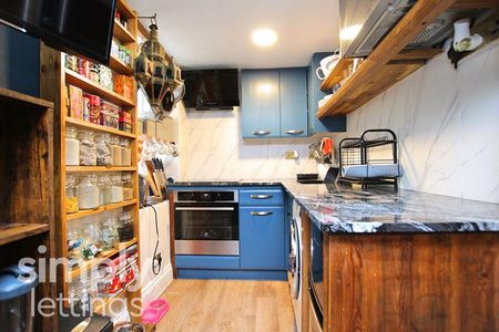 2 bedroom cottage to rent - Photo 2