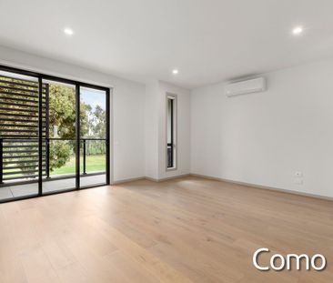 Walk to Westfiled & Train - Photo 5