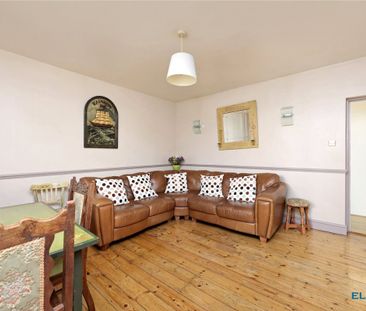 Burnham Estate, E2, London - Photo 2