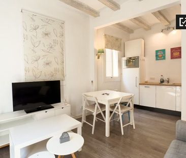 Piso de alquiler en El Raval - Photo 2