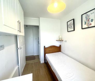 2 bedroom ground floor flat to rent - Photo 6