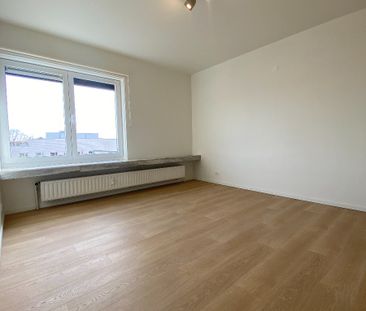 Mooi gerenoveerd appartement met 3 slaapkamers in Geel - Photo 1