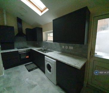 2 bedroom terraced house to rent - Photo 3