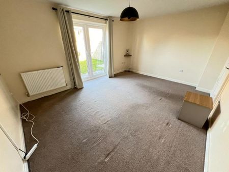 3 bedroom semi-detached house to rent - Photo 3