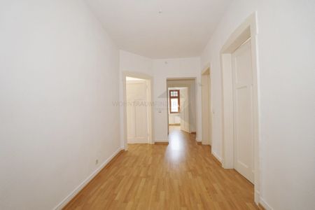 Romantische 3-Raum-Altbauwohnung mit Einbauküche - Photo 5