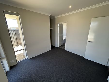 Rush into Goldrush! - Photo 4