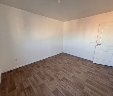 Location Appartement 3 pièces 68m² - Photo 5