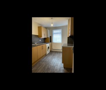 2 Bed Maisonette, New Ferry Rd, CH62 - Photo 2