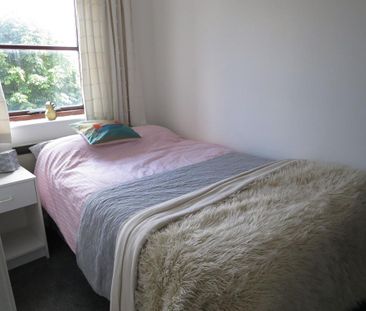 2 bedroom house to rent - Photo 1