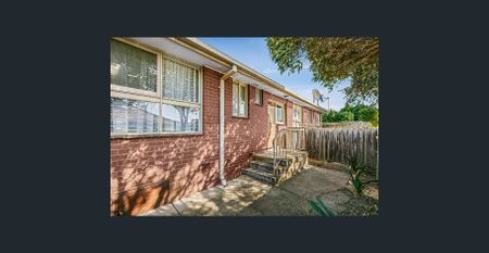 East Street Hideaway - Photo 5