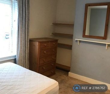 1 bedroom in a house share to rent - Photo 6