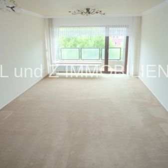 **Großzügig geschnittene super schöne 3 Zimmerwohnung** mit 2 Balkonen, Fahrstuhl und Pkw-Stellplatz - Photo 1