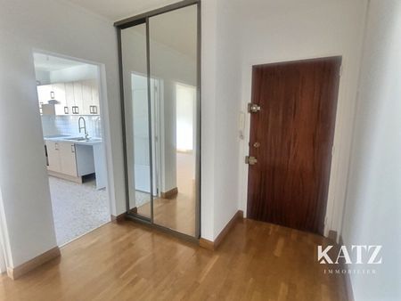 Location Appartement 3 pièces 70m² - Photo 3