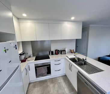 Beautifully presented four-bedroom property located in Flagstaff. - Photo 6