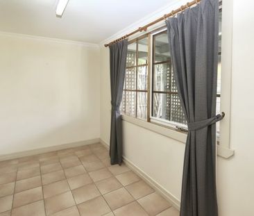 45 Charles Street, Glen Iris VIC 3146 - House For Rent | Domain - Photo 5