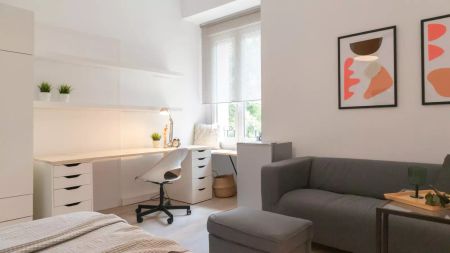 Room in a shared 7-bedroom apartment for rent in Trafalgar, perfect for women. - Foto 5