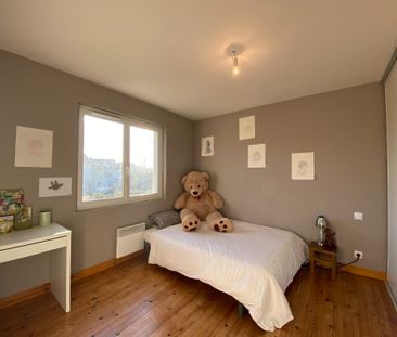 Location Maison 5 pièces 97m² - Photo 3