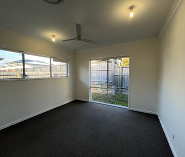 Spacious 4-Bedroom Family Home in Pimpama! - Photo 5