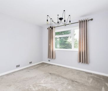 Totteridge Road, High Wycombe, Buckinghamshire,HP13 - Photo 3