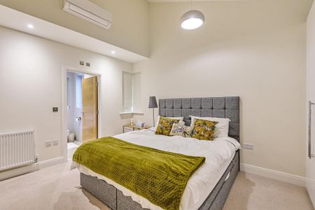 5 bedroom detached house to rent - Photo 3