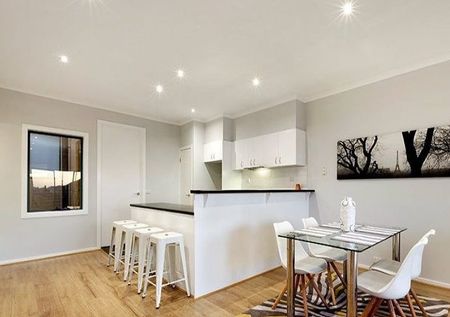 92 Blair Street, Maribyrnong VIC 3032 - Photo 3