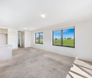 41/75 Elizabeth Jolley Crescent, Franklin ACT 2913 - Apartment For ... - Photo 2