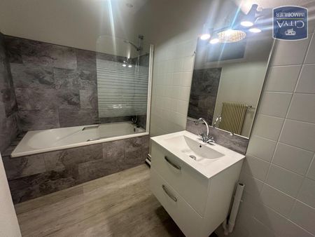 Location Appartement 3 pièces 82m² DIJON 21000 - Photo 4