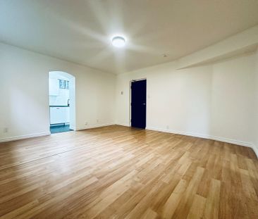 For Lease - 5 High Park Boulevard Unit# A1, Toronto, Ontario - Photo 4