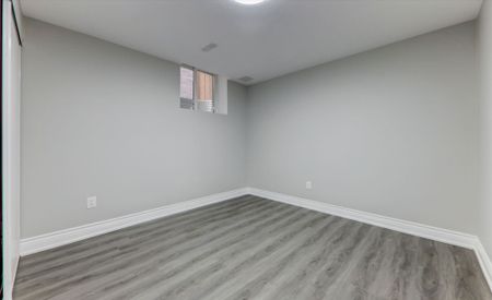 For Lease - 77 Mac Campbell Way Unit# Bsmt, Bradford West Gwillimbury, Ontario - Photo 4