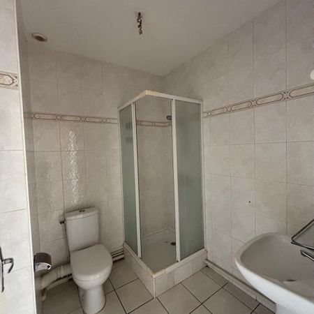 Location Appartement 2 pièces 38m² CHATEAUBRIANT 44110 - Photo 3