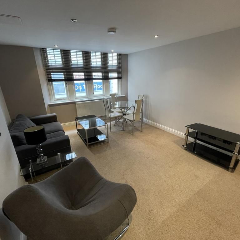 2 bedroom flat to rent - Photo 1