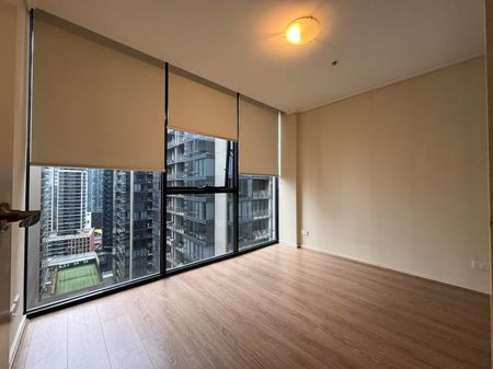 Get ready for Voguish Southbank Living - Photo 2